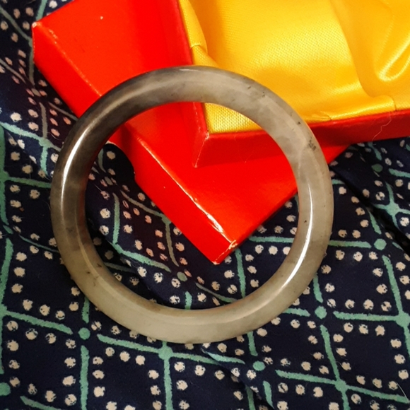 Authentic Jade Bangle - Picture 2 of 2